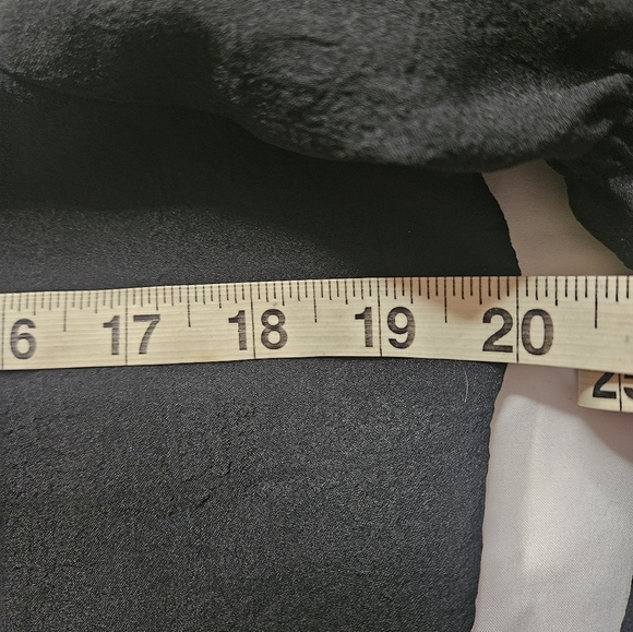 Divided Juniors Black Long Sleeve Cropped Top Size XL - Picture 6 of 11